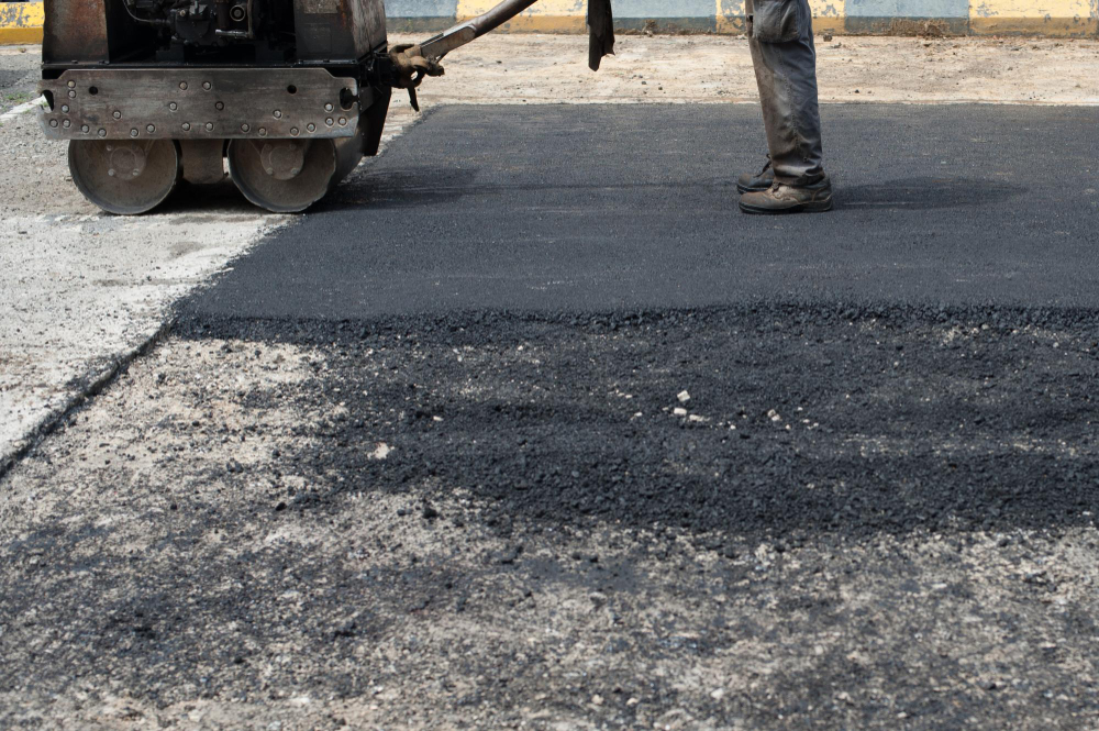 Follow Proper Installation Techniques in Asphalt Paving for Longevity and Performance