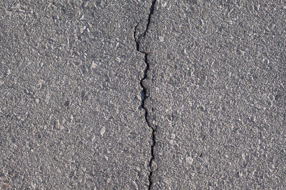 How to Spot Early Signs of Asphalt Wear and Tear