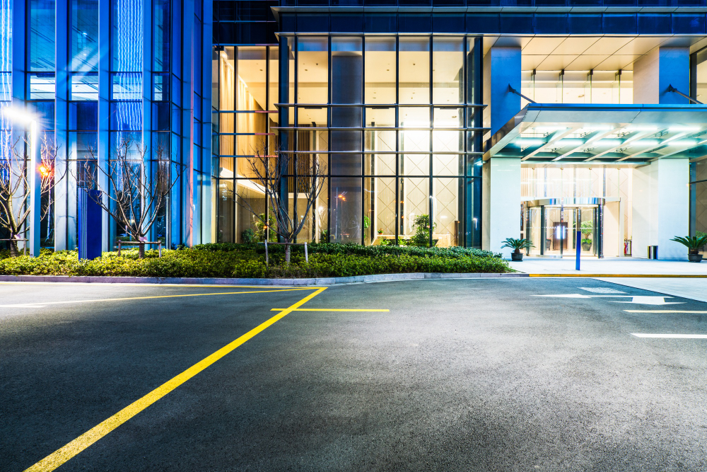 Best Practices for Professional Commercial Striping