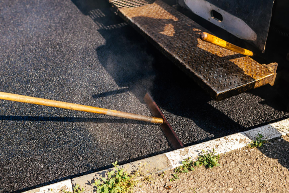 Signs Your Asphalt Needs Professional Sealcoating